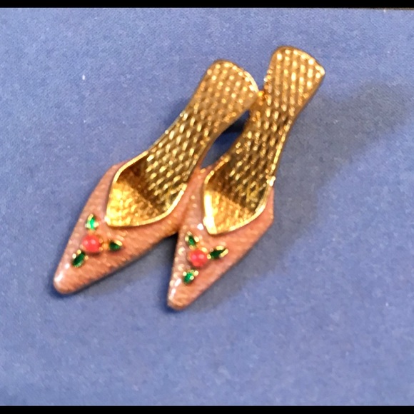 NEW! Pretty Pink Lapel Pins - Great Gift! - Picture 3 of 3